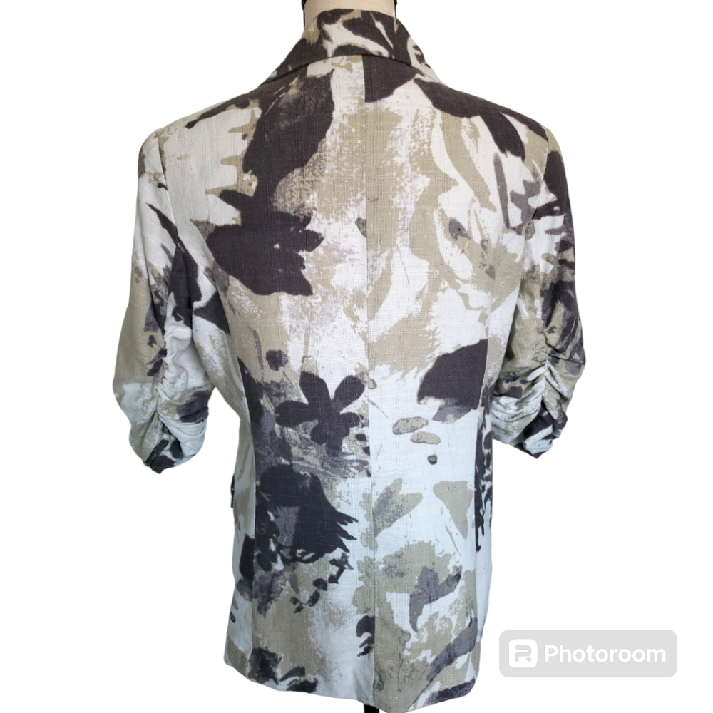 Coldwater Creek Floral Motif Blazer with Cinched Sleeves Size 10 Petite - Picture 3 of 9